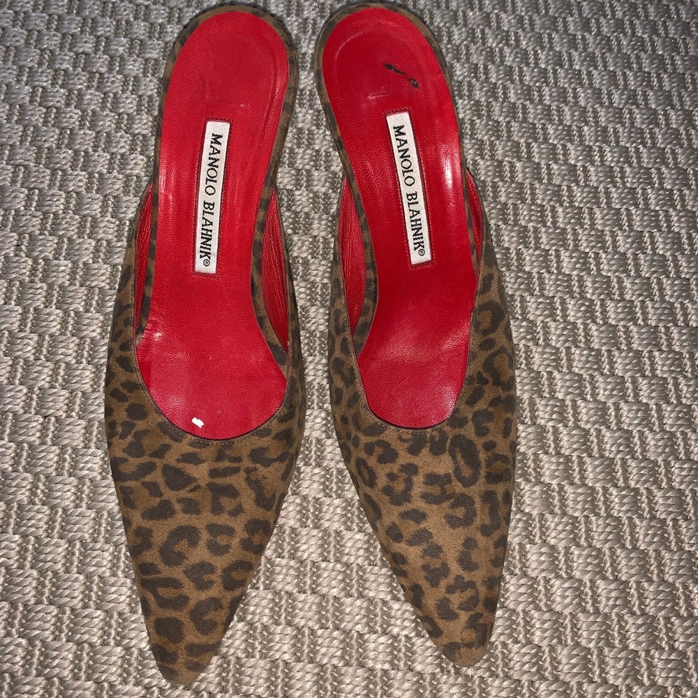 Manolo Blahnik Leopard Kitten Heels